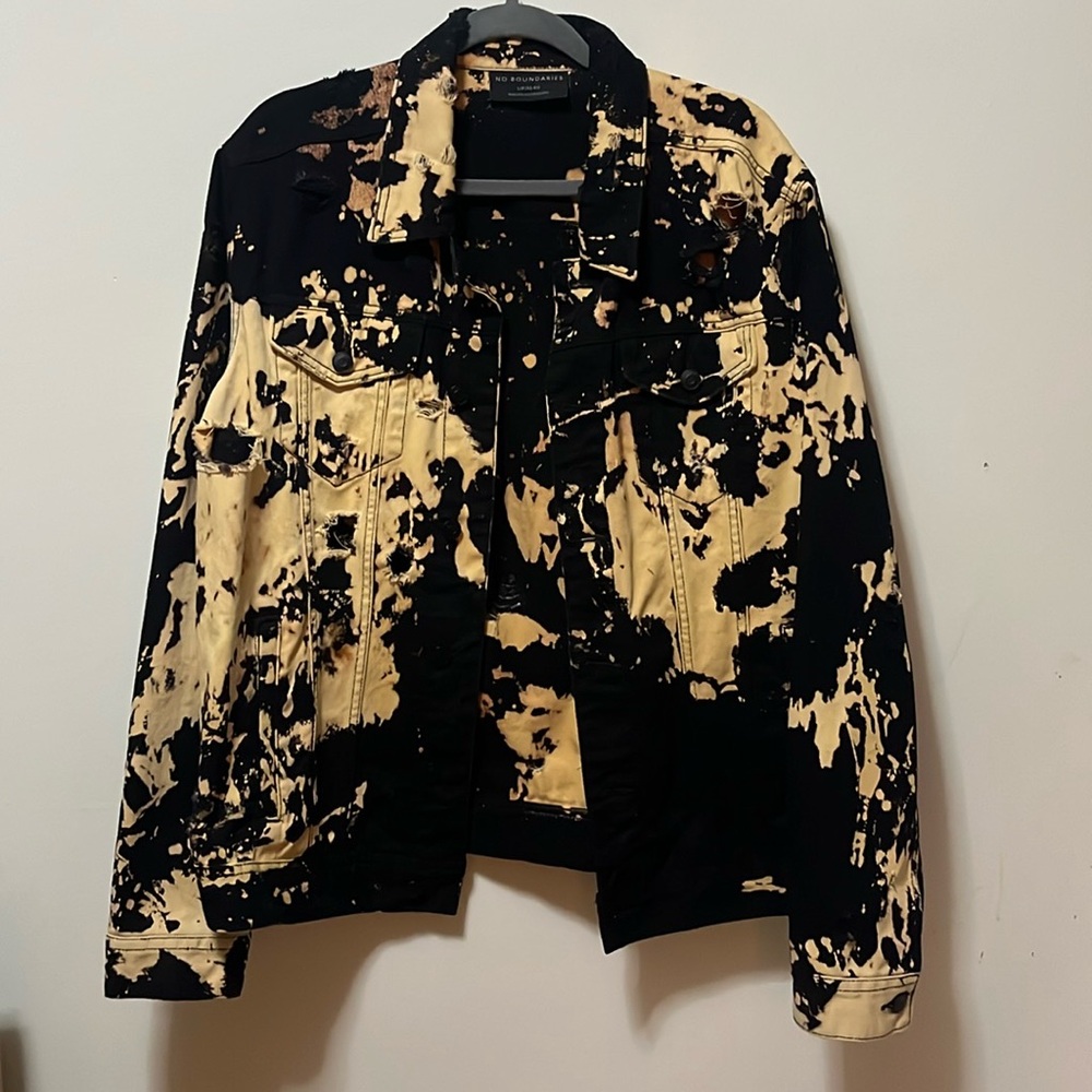 NO BOUNDARIES DENIM JACKET
